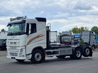 Volvo FH 2018 - 13.540 6x2 - HIAB Hooklift 21T - Retarder - 4.60 WB - Full air obrazek 5