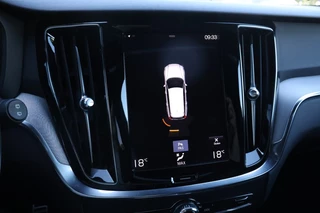 Volvo V60 2020 - 2.0 T5 R-DESIGN / Panorama dak / 250 PK immagine 14