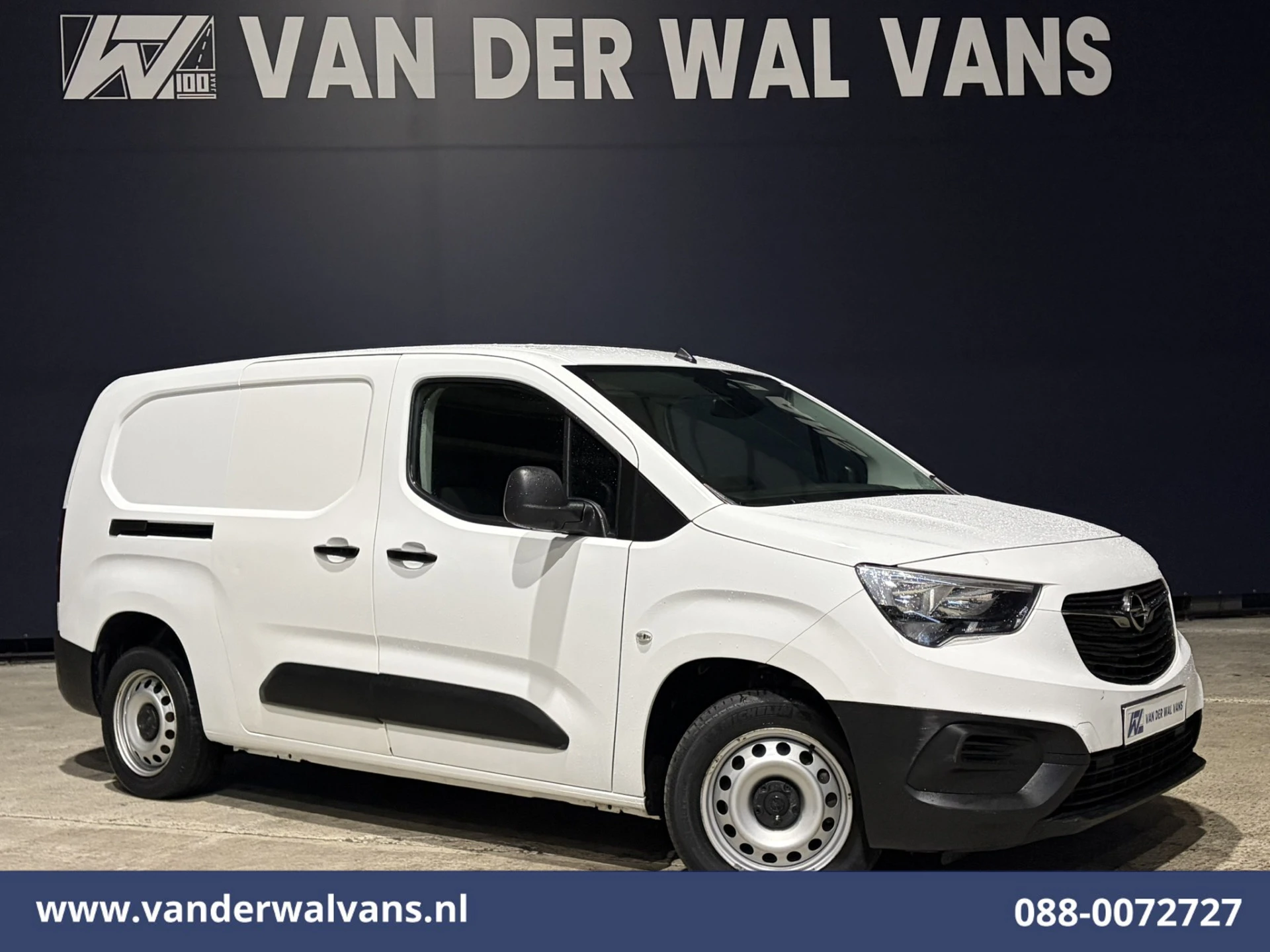 Opel Combo 2022 - 1.5D 102pk L2H1 Euro6 Airco | Apple Carplay | Trekhaak | Cruisecontrol afbeelding 1