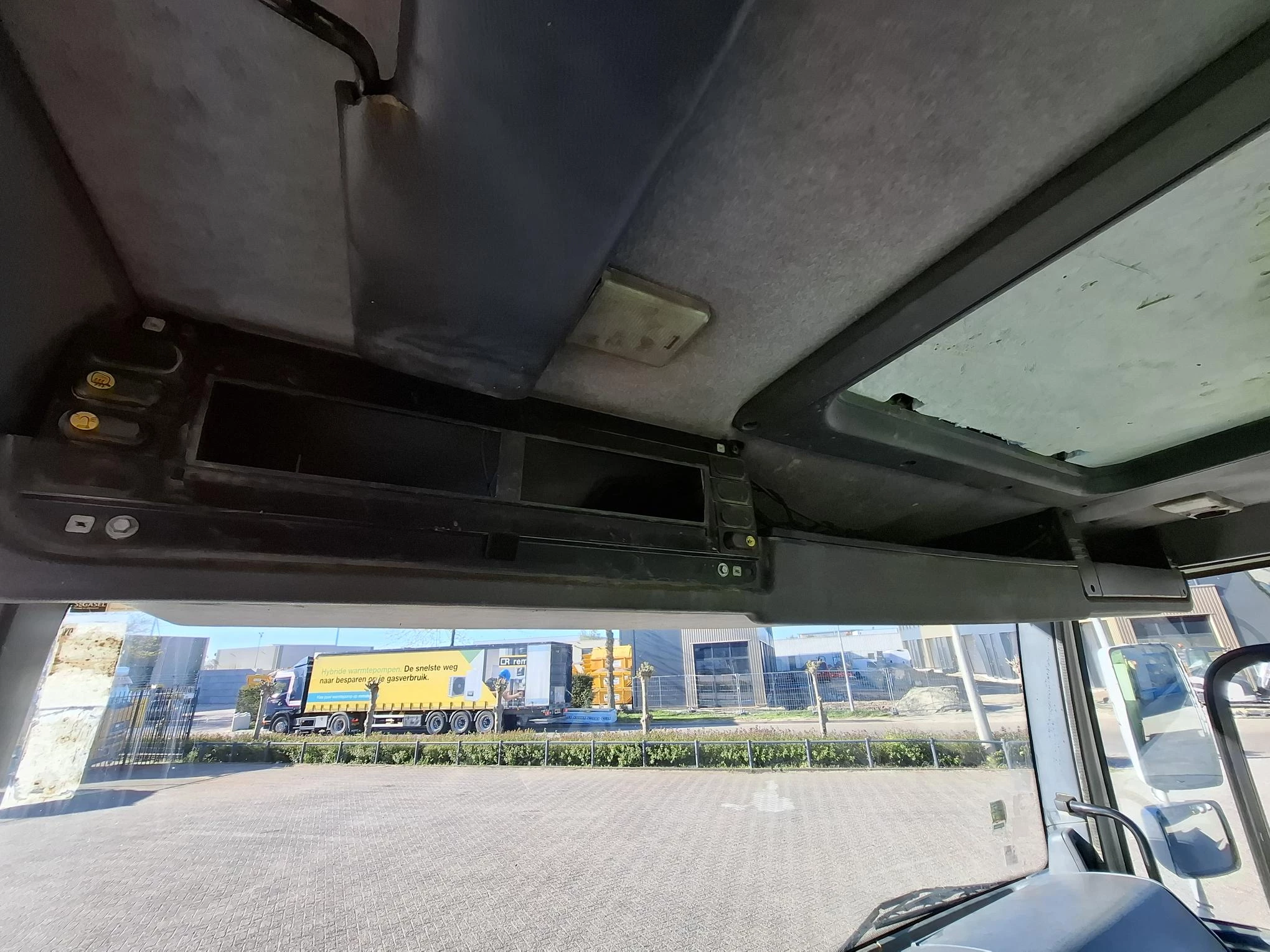 DAF CF 85.340 1998 - / 6X4 / 2X BIG AXLE / FULL-STEEL / DRUM BRAKES / 585044 KM / 2SIDE MARREL TIPPER / MANUAL / 1998 obrázek 30