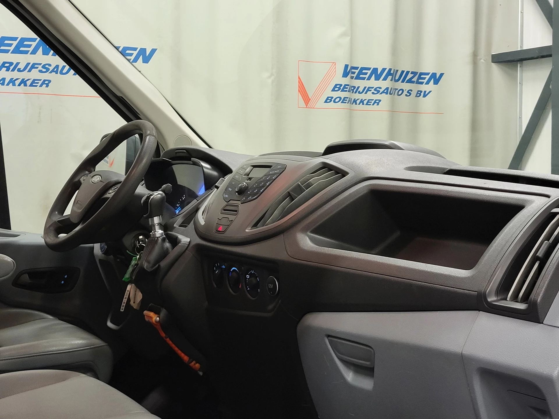 Ford Transit 2018 - 2.0TDCI L4/H1 Pick-up Dubbele Cabine Euro 6! image 9
