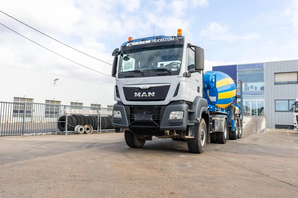 MAN TGS 2014 - 18.400 BLS-4X4+LIEBHERR 10M3(2018) afbeelding 1
