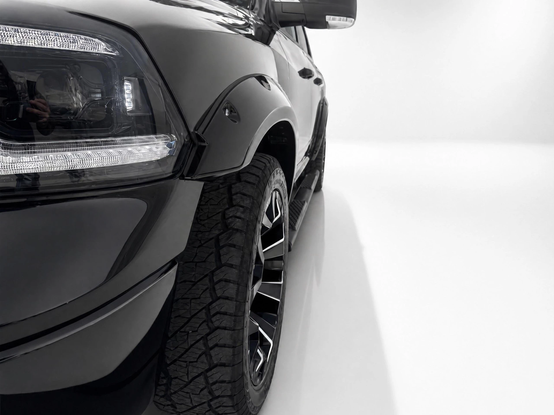 Dodge Ram 1500 2024 - 5.7 V8 4x4 Crew Cab 5'7 Laramie | Trekhaak | Tonneau cover | extra LPG 200L | Wide boddy | Fuel 22inch velgenset| afbeelding 10