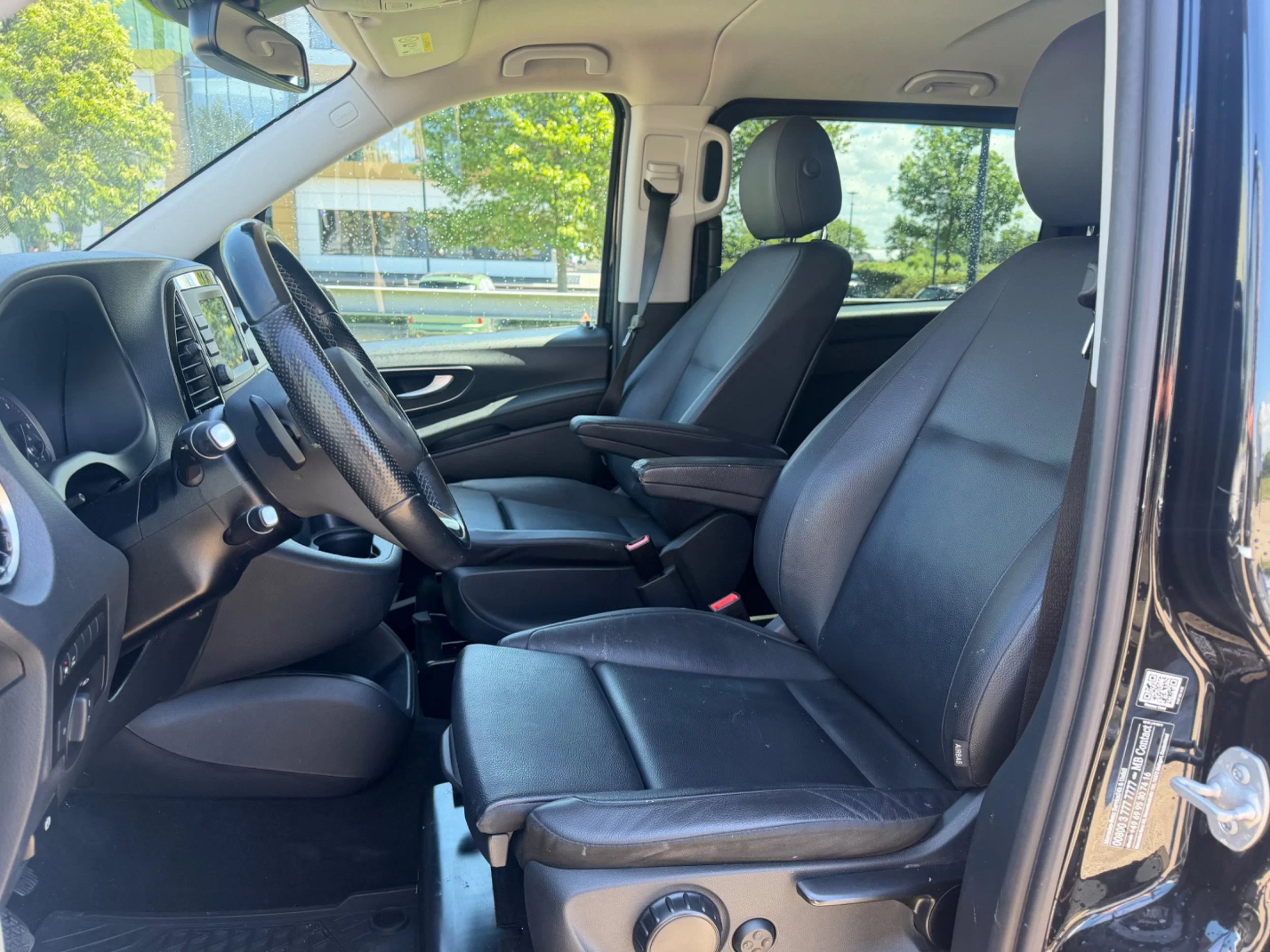 Mercedes-Benz Vito 2022 - TOURER 124CDI Dubbelcabine Dubbelschuifdeur Automaat Airco Navi Cruisecontrol Leder 240PK imagem 14