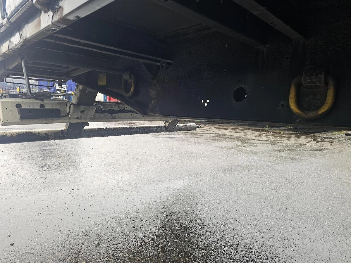 Krone SD - SAF DISC - ALU SIDEBOARDS- ALU RIMS - SLIDING ROOF 2015 image 16