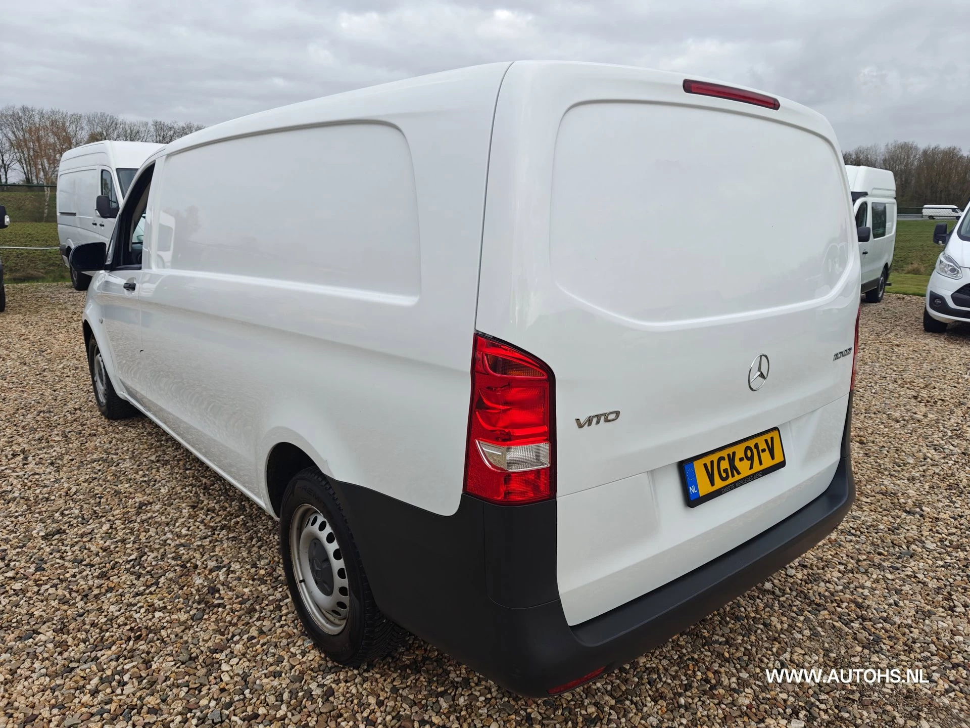 Mercedes-Benz Vito 2020 - 110 CDI Extra Lang , apk maart 2027 , airco , camera , cruise , Euro 6 , 2e Eig. image 3