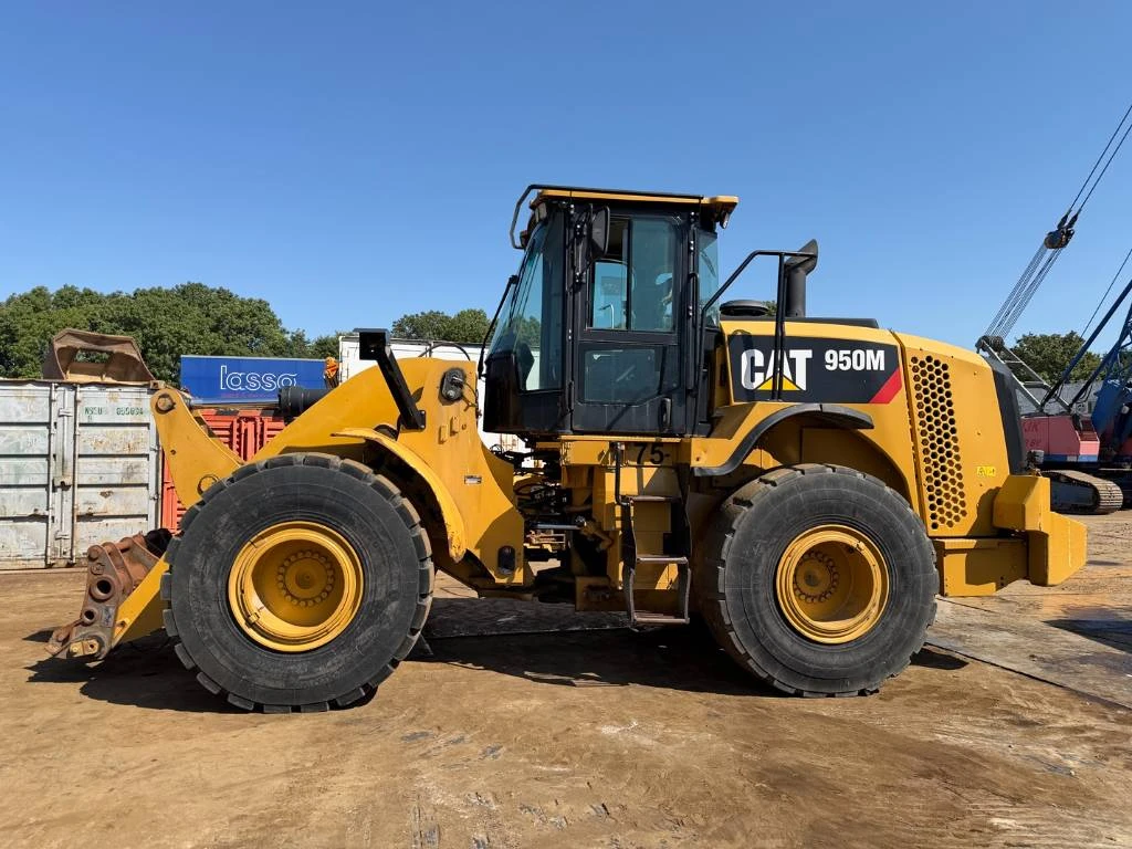 Cat 2015 - 950 M image 1