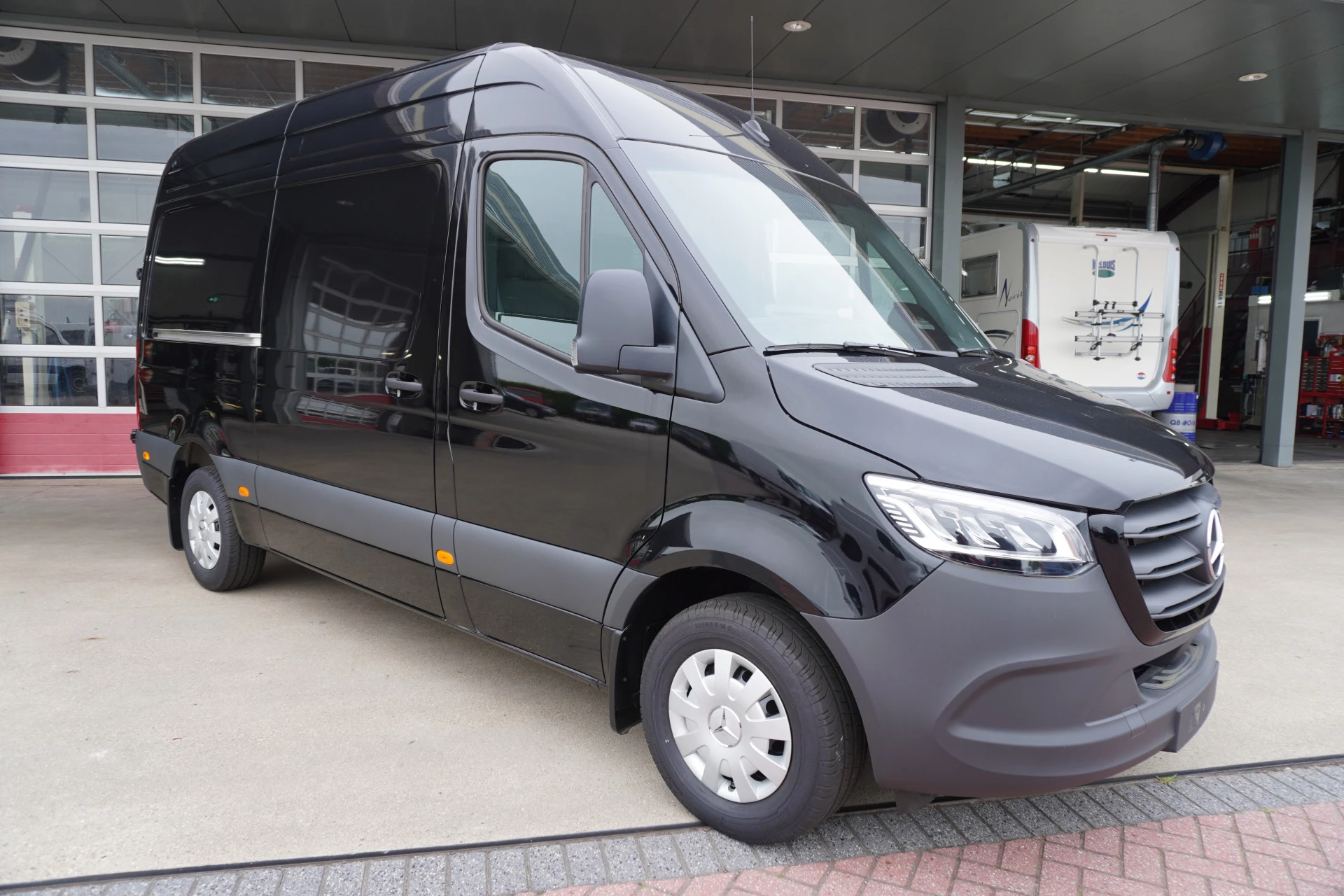 Mercedes-Benz Sprinter 2024 - 317 170PK L2H2 Select Automaat zdjęcie 2