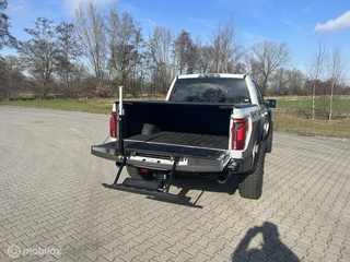 Ford F-150 2024 - USA 5.2 Supercharged zdjecie 44