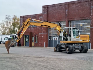 Liebherr N/A 2009 - A900C - 95 KW - Central Greasing - obrazek 25
