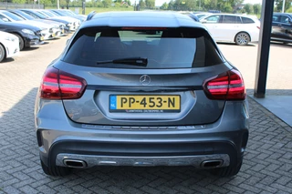Mercedes-Benz GLA 2017 - 180 AUT7 Business Solution AMG COMAND CAMERA image 7