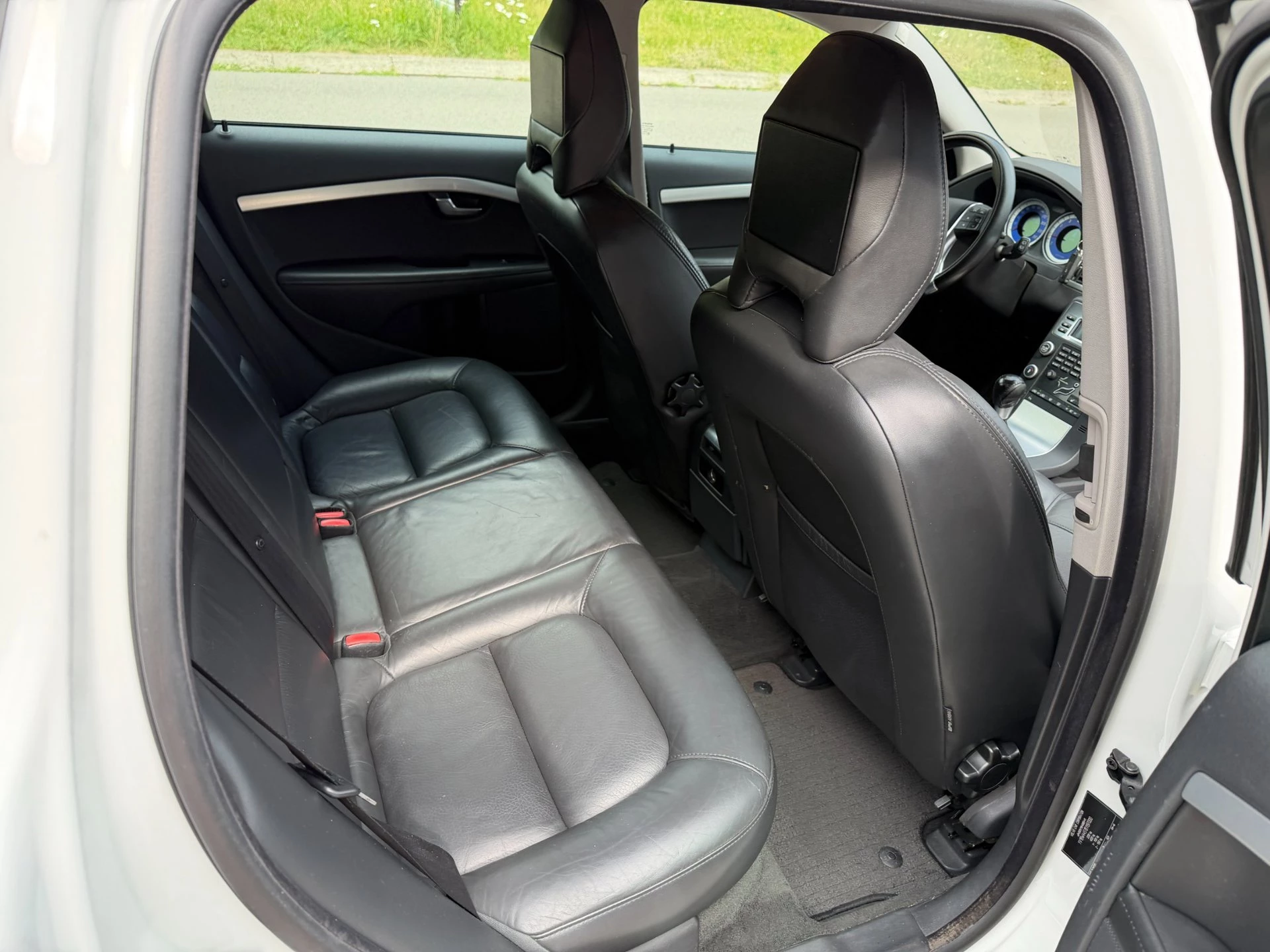 Volvo V70 2011 - 2.0T R-Edition leder int,navi ,trekhaak,apk afbeelding 6
