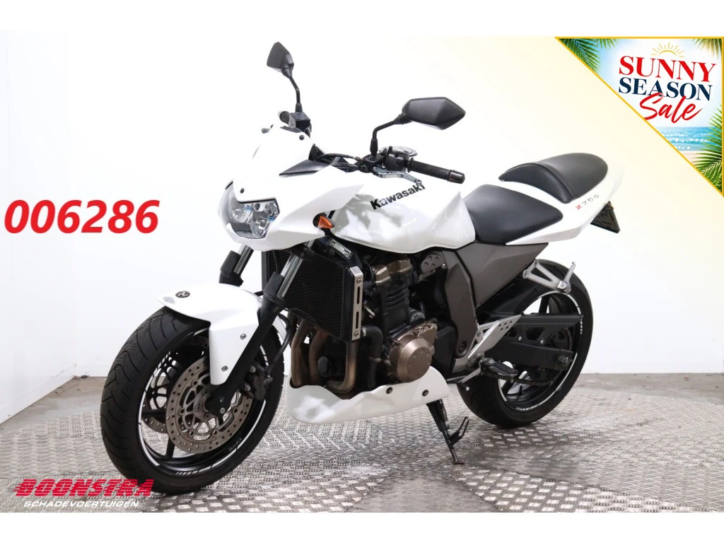 Kawasaki Z750 2004 изображение 1