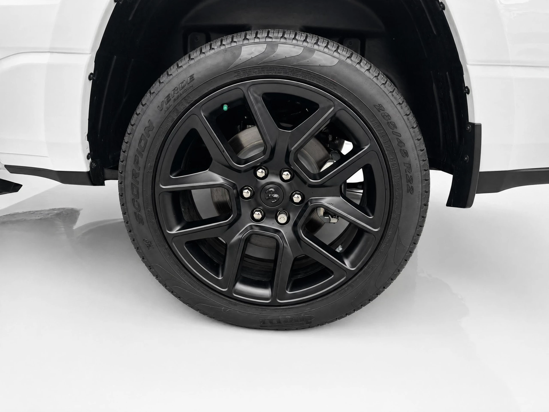 Dodge Ram 1500 2024 - 5.7 V8 4x4 Crew Cab SPORT GT BPM VRIJ! | Incl LPG | Trekhaak 13-polig | Bedcover | Adaptive cruise | PANORAMADAK| obrázek 13