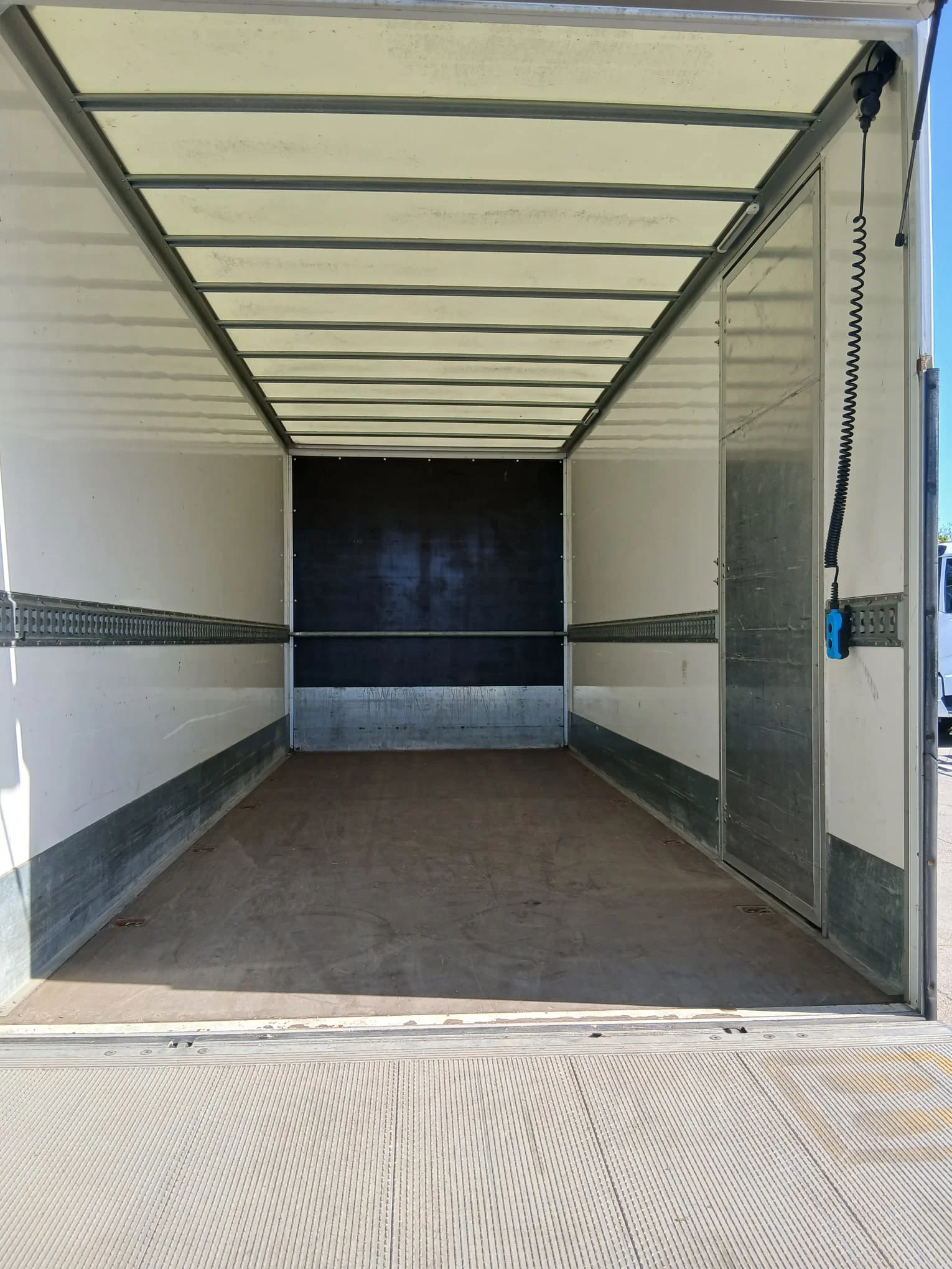 Ford Transit 2023 - Gesloten clixtar 5,2 m. afbeelding 9