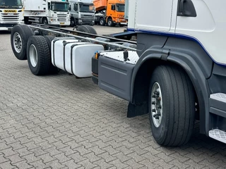 Scania R 2014 - R580 V8 6x2*4 Chassis Retarder Full Air 4.90 Wb Euro 6 image 2
