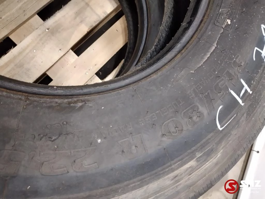 Pirelli - Occ vrachtwagenband Pirelli FR25 315/80R22.5 obrázek 2
