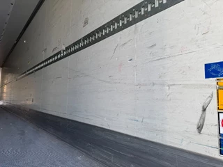 Kögel N/A 2019 - S24-4 CARRIER VECTOR 1550 3X BPW AXLE DISC BRAKES bild 8