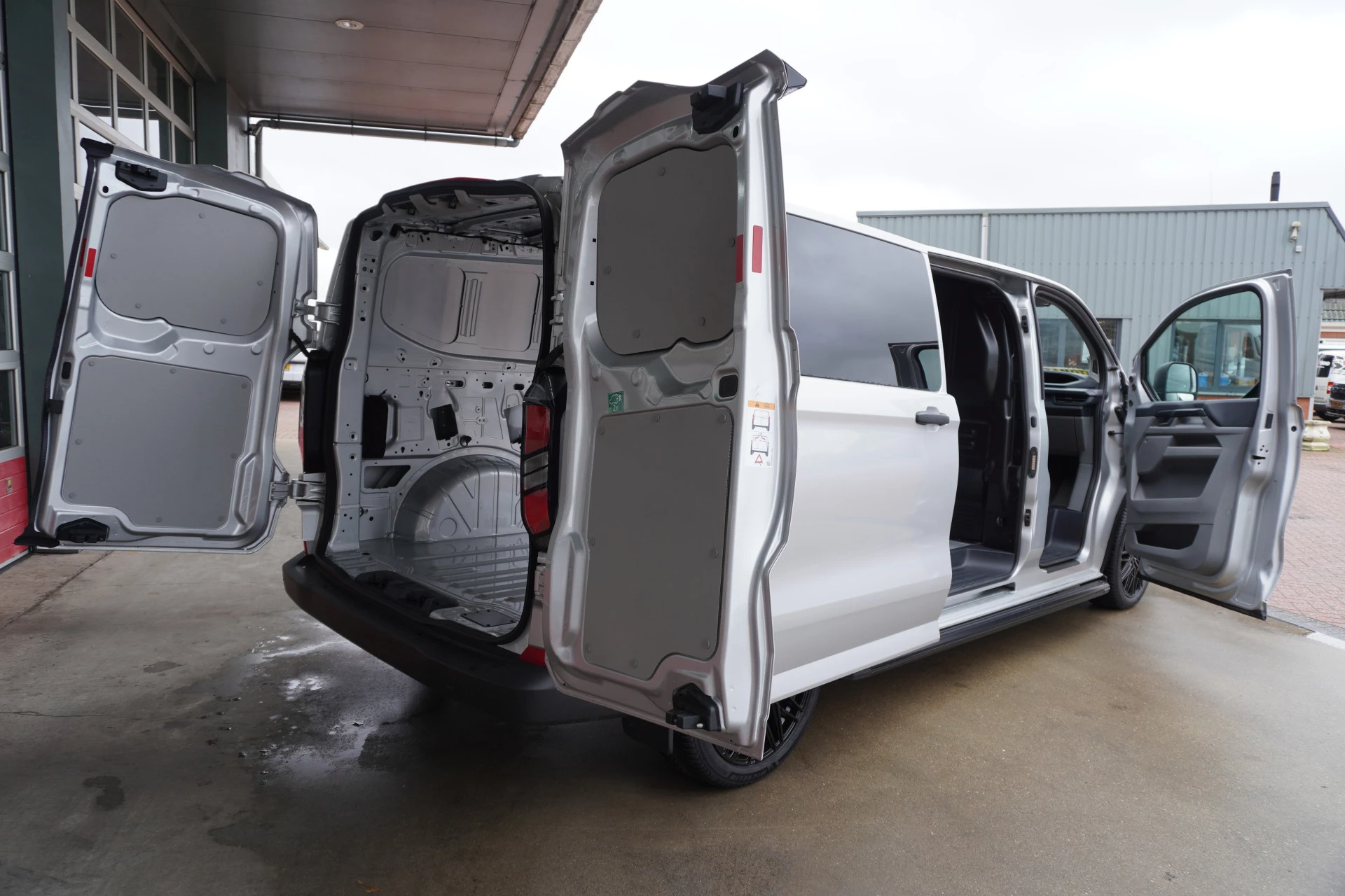 Ford Transit Custom 2024 - 320L 2.0 TDCI 170PK L2H1 Trend Automaat Schuifdeur L / R obrázek 6