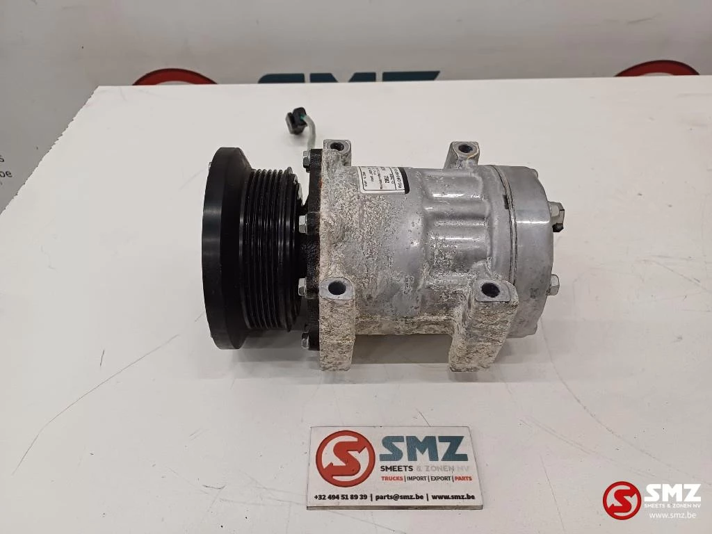 Caterpillar 2022 - Refrigerant compressor Caterpillar obrázek 1