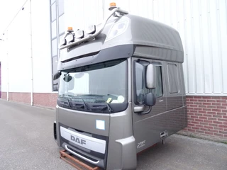 DAF XF 2017 - XF106 SUPER SP. CAB imagem 1 miniatura