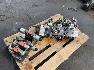 TRANSLIFT N/A - ARGO HYTOS HYDRAULISCHE KLEP 17897600 image 1
