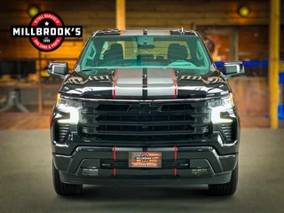 Chevrolet Silverado 2024 - High Country Black Edition 6.2 V8 420 PK obrazek 4