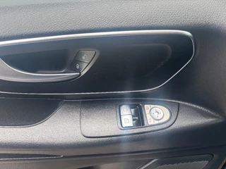 Mercedes-Benz Vito 2022 - 114CDI L2H1 Automaat Airco Navi Cruisecontrol Trekhaak 45900KM bild 9