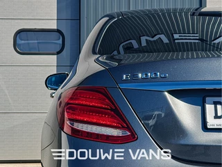 Mercedes-Benz E-Class 2019 - 300e Head Up Exclusive Memory Burmester Panorama Hybrid obrazek 13
