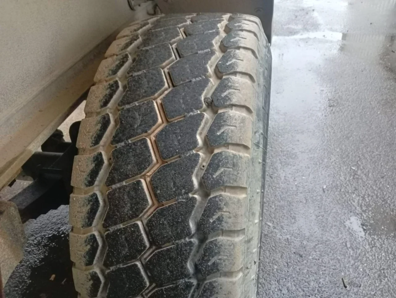 Benalu 2007 - 2 Axle Alu Tipper , Spring Suspension , Drum Brakes immagine 8