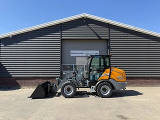 Giant G5000 shovel NIEUW giekvering €1130 LEASE 2026 te koop