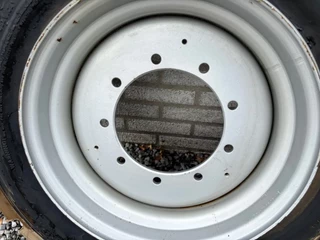 JLG N/A - E450AJ, OTR IN240/ 55D17.5 UNUSED solid tires + rims (set of 2) image 14