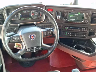 Scania S 2022 - S500 NGS Highline 4x2 - Retarder - Night clima - Full air - Custom interior - Full spoiler - 2 tank immagine 11