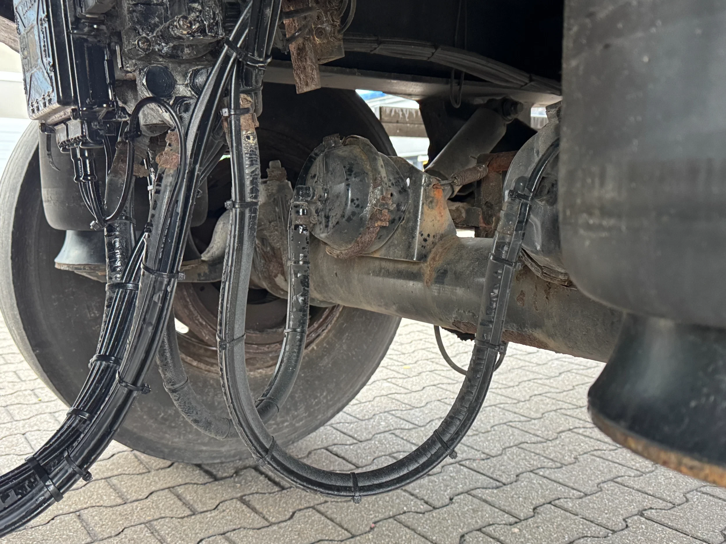 Burg BPO 12-18-GRNXX 2003 - Gesloten Trailer / Stuur-as / Roldeur Defect afbeelding 14