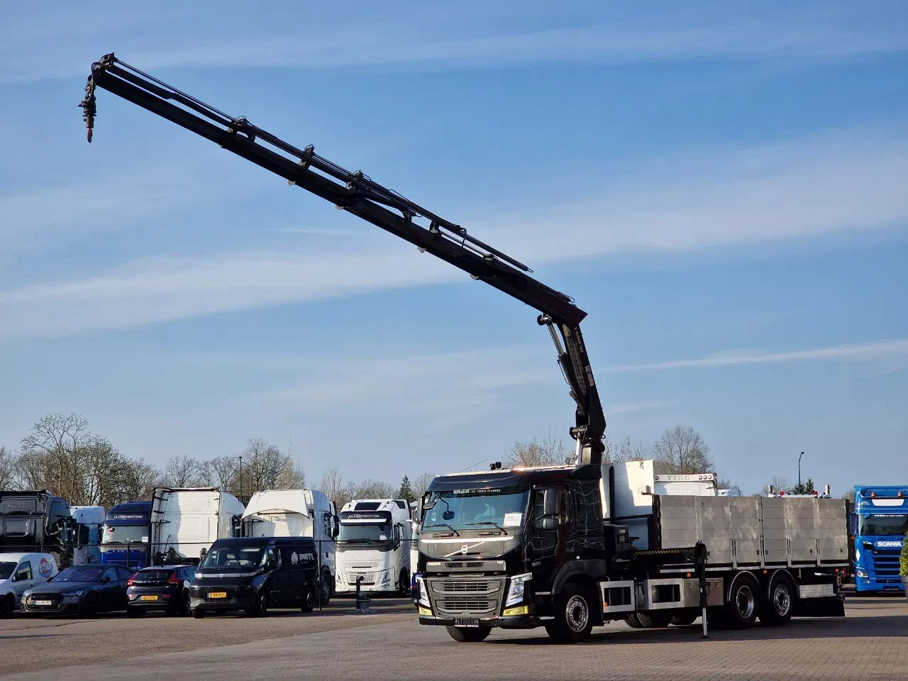 Volvo FM 2014 - 370 6x2*4 - HIAB X-Hiduo 188 E-5 Crane with remote - Euro 6 image 3