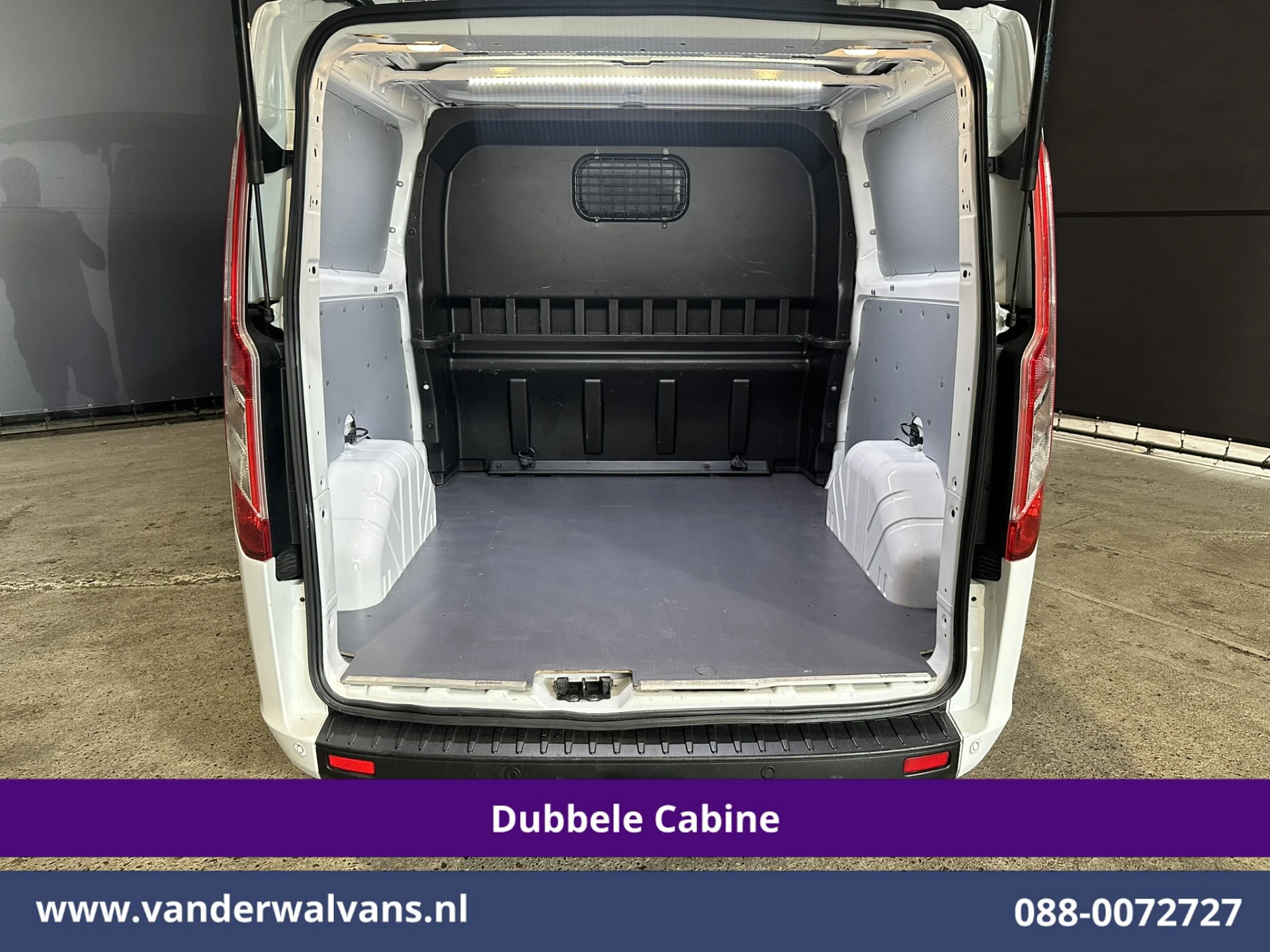 Ford Transit Custom 2021 - 2.0 TDCI 130pk Automaat L2H1 Dubbele cabine Euro6 Airco | 6-Zits | Camera | Navigatie | LED Bild 17