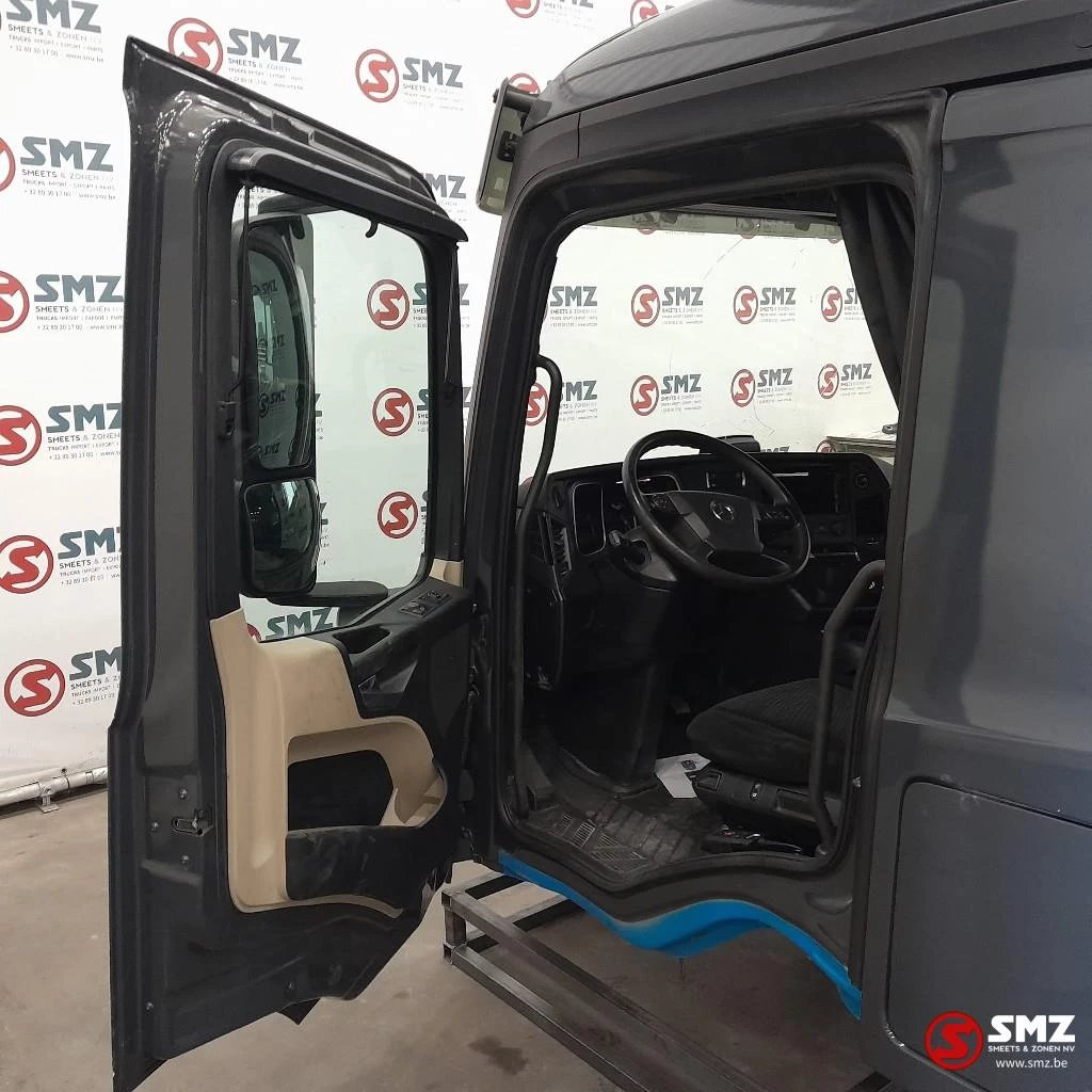 Mercedes-Benz Actros 2015 - Occ cabine Mercedes MP4 low imagen 8