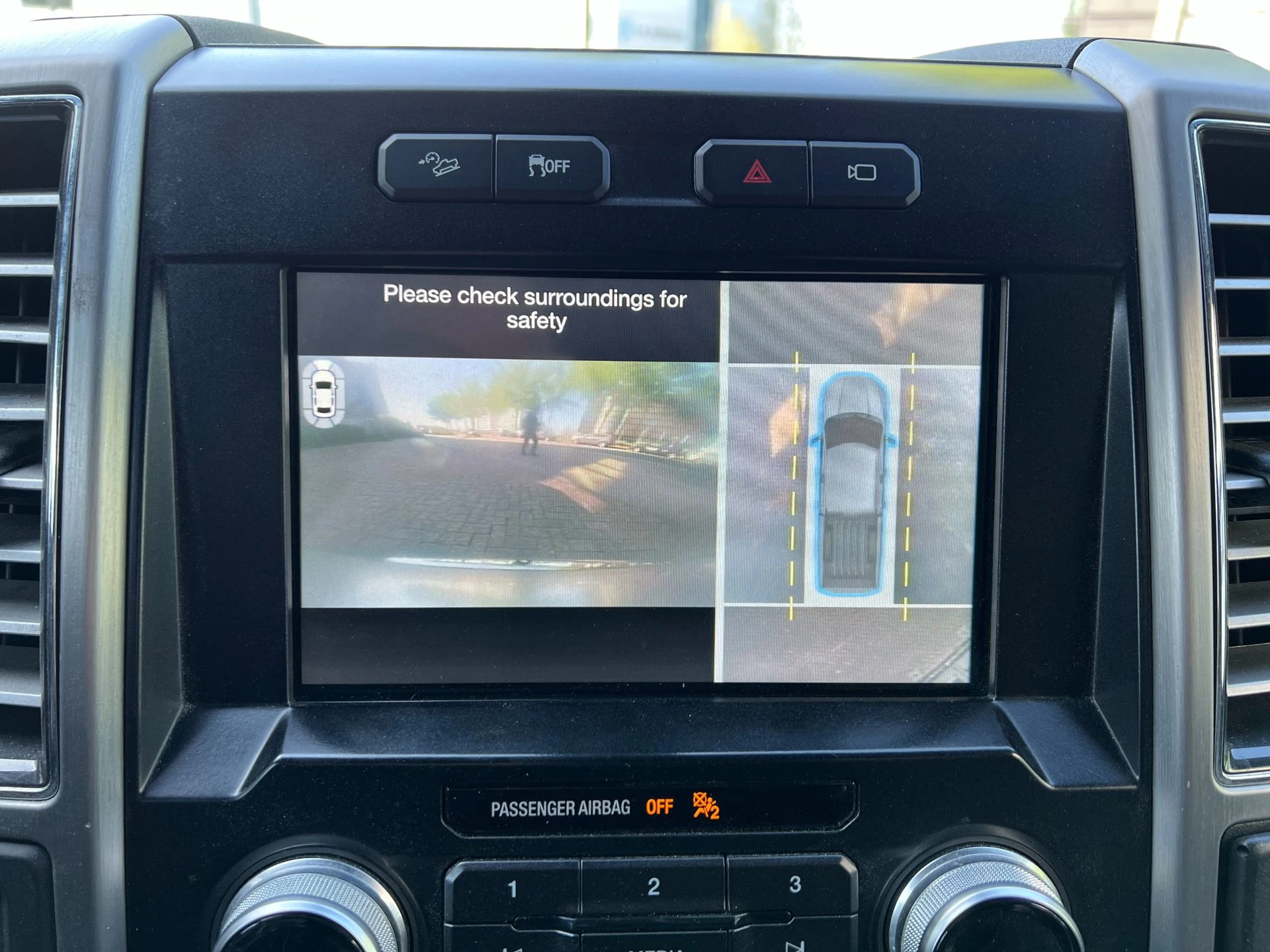 Ford F-150 2017 - USA 5.0 V8 SuperCrew PLATINUM image 8