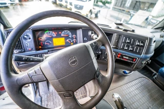 Volvo FH 2008 - 480-6x2+ HYDR. -EURO 5 image 10