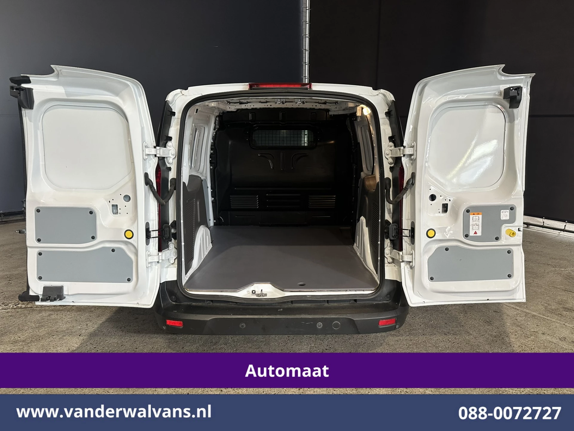Ford Transit Connect 2022 - 1.5 EcoBlue 100pk Automaat L1H1 Euro6 Airco | Navigatie | Camera | Cruisecontrol image 13
