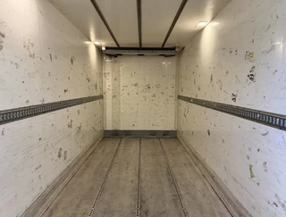 Volvo FH 2019 - 13.500 I-PARK COOL TRS COOLING ISOLATED BOX TAIL LIFT BURG TRAILER TOP CONDITION NL-COMBI image 21