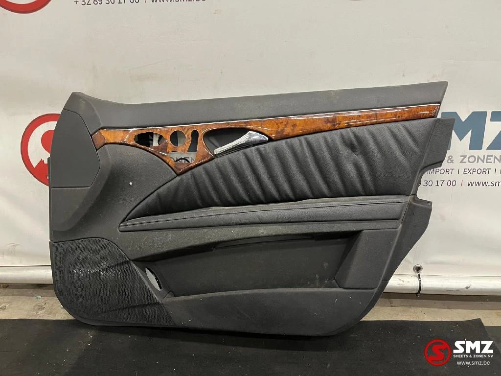 Mercedes-Benz - Occ set interieur met zetels W211 Mercedes Bild 23