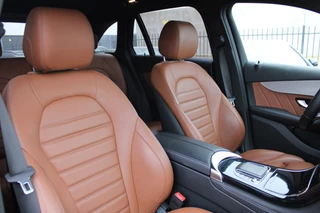 Mercedes-Benz GLC 2020 - 300e 4MATIC AMG Line LEDER SFEER CARPLAY CAMERA 20'' imagen 13