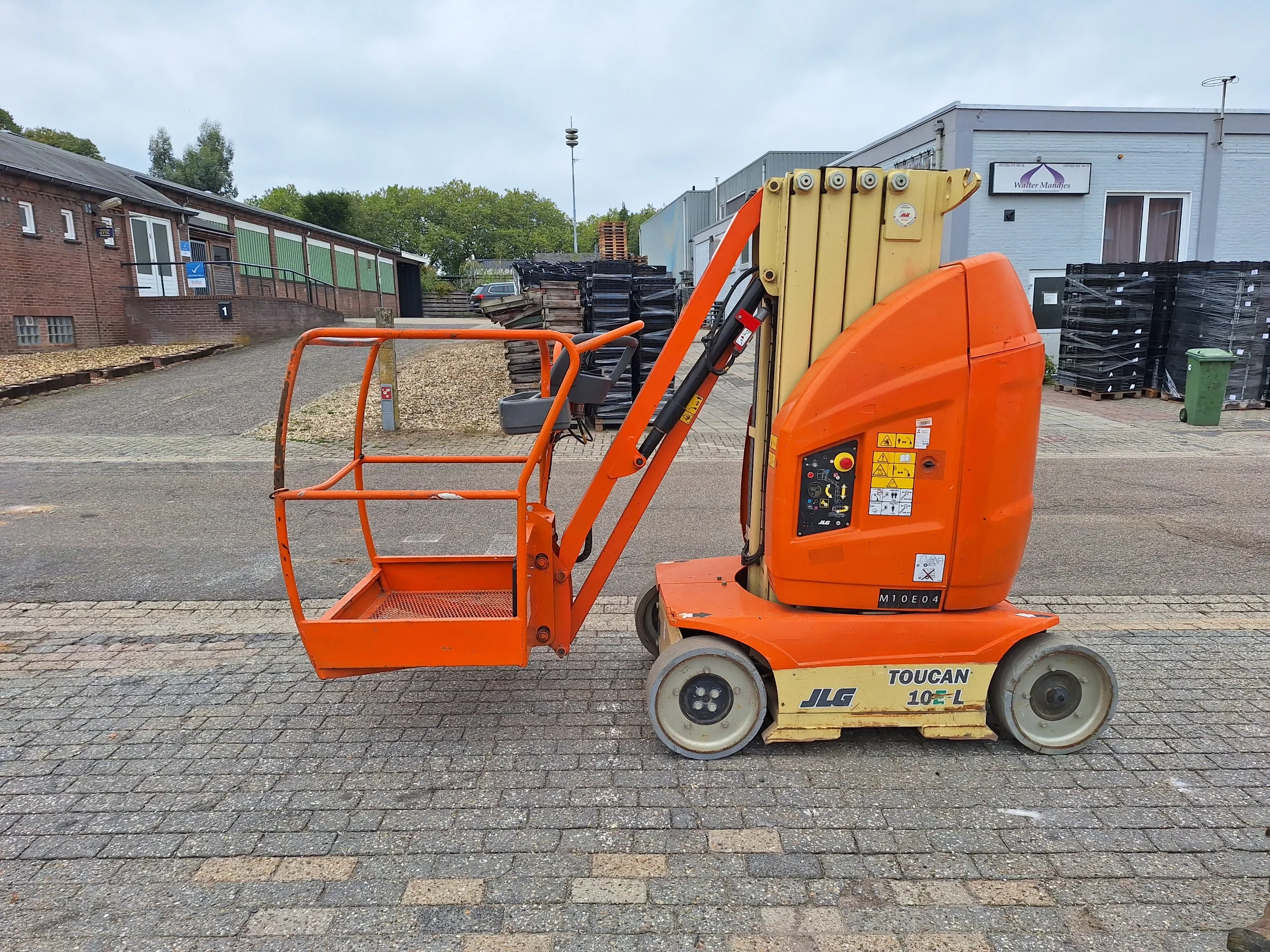 JLG T10E 2017 - T10E image 1