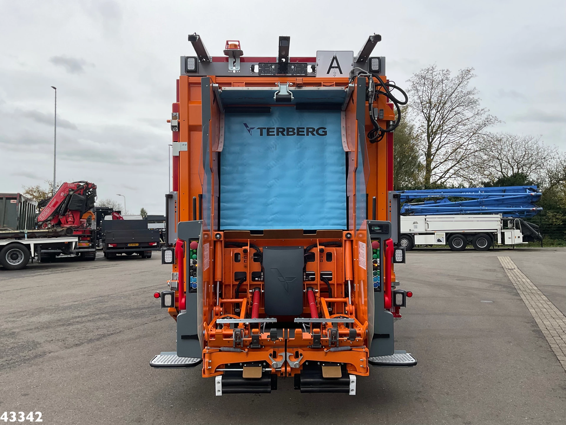 Mercedes-Benz Actros 2024 - 2533 Terberg RosRoca 21m³ obrázek 7