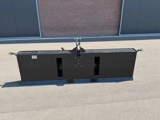 2026 - Frontschuif / Frontgewicht / Frontbumper afbeelding 2 miniatuur
