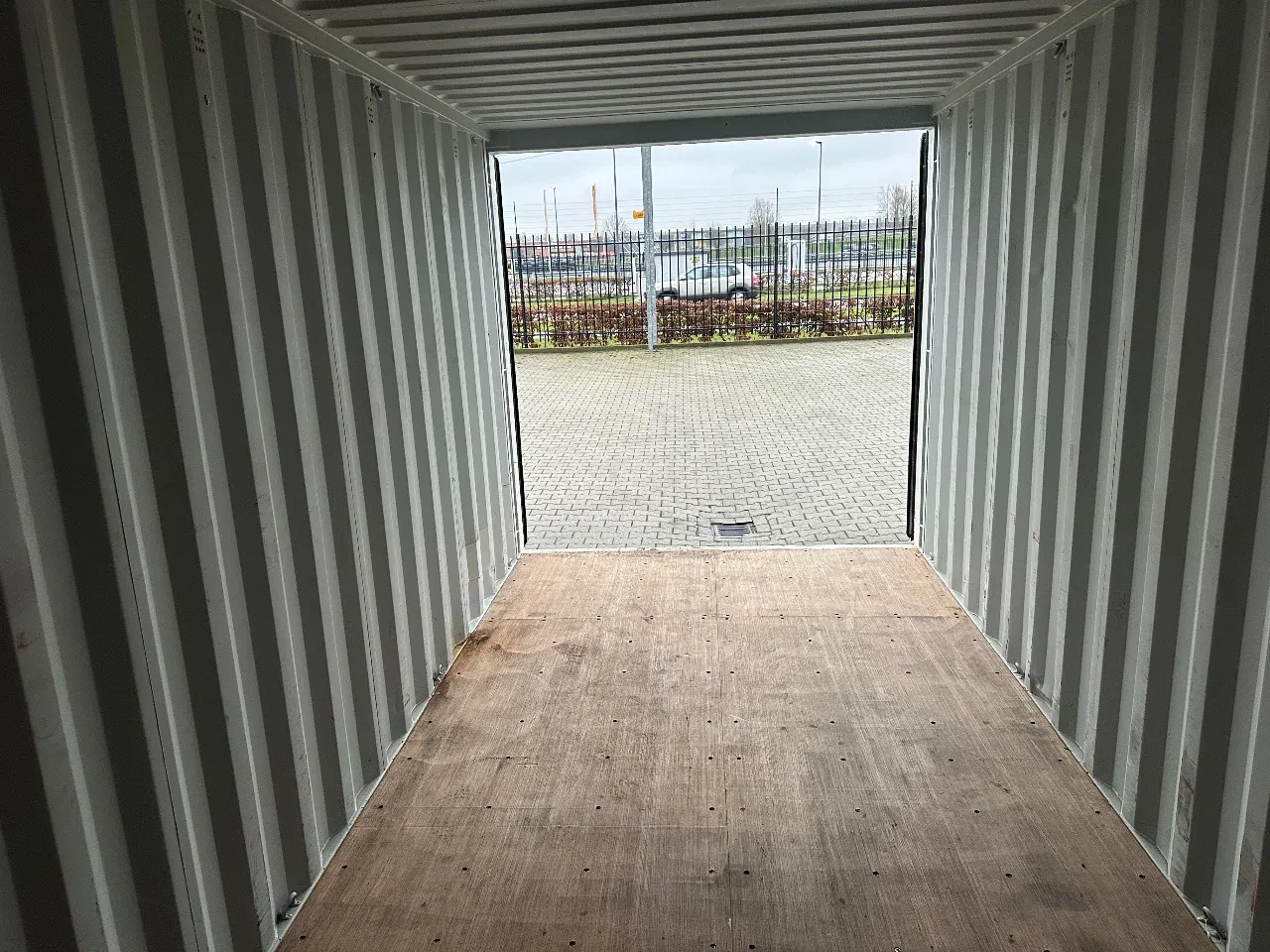 2022 - nice 20FT DV 8'6" container with valid CSC: 01/2028 / 2x available obrázek 12