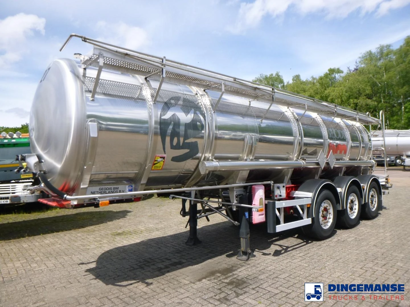 Burg Chemical tank inox L4BH 22.5 m3 / 1 comp 2003 image 1
