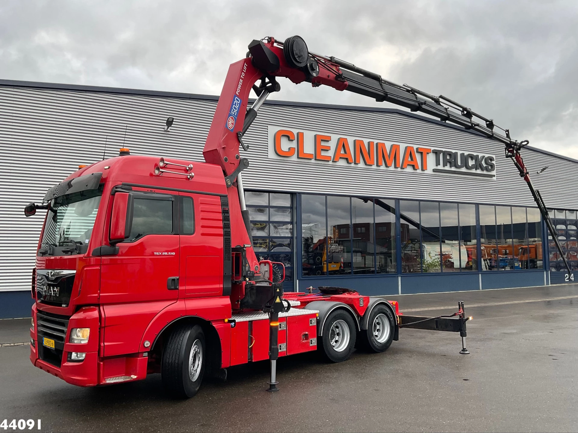 MAN TGX 2020 - 28.510 HMF 50 Tonmeter laadkraan + Fly-Jib Bild 1