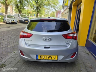 Hyundai i30 2016 - 1.6 GDi i-Motion plus Dealer onderhouden! obrazek 7